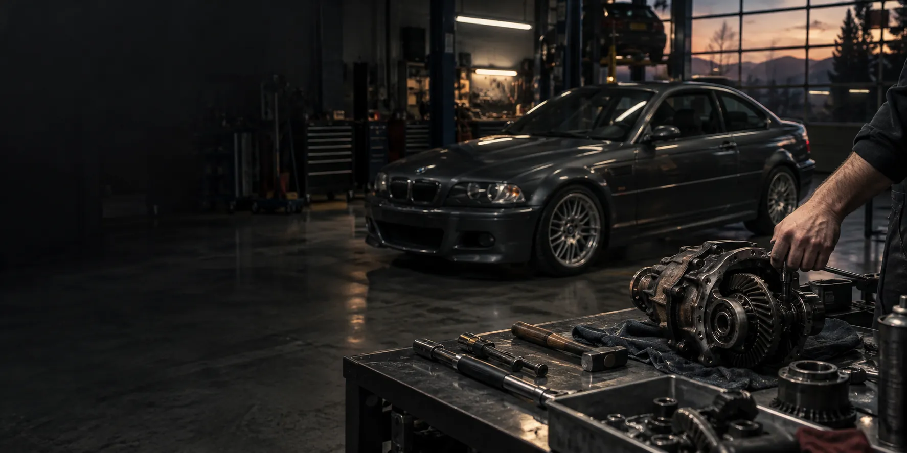 Ilustrativni prikaz BMW E46 in diferenciala v delavnici